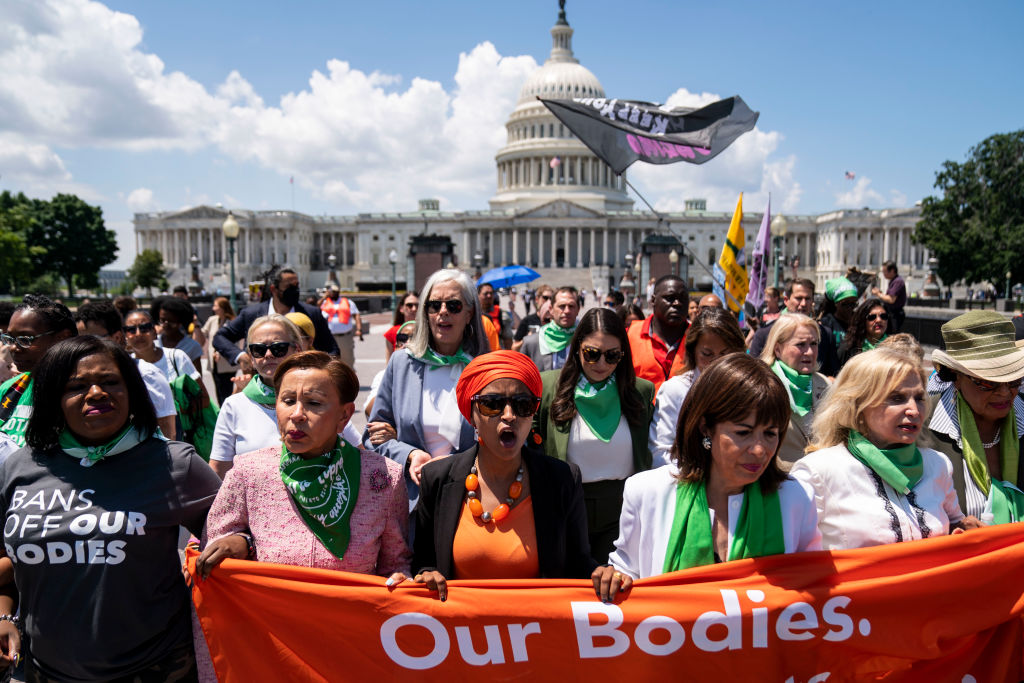 17 nữ dân biểu Dân Chủ bị bắt vì biểu tình đòi quyền phá thai