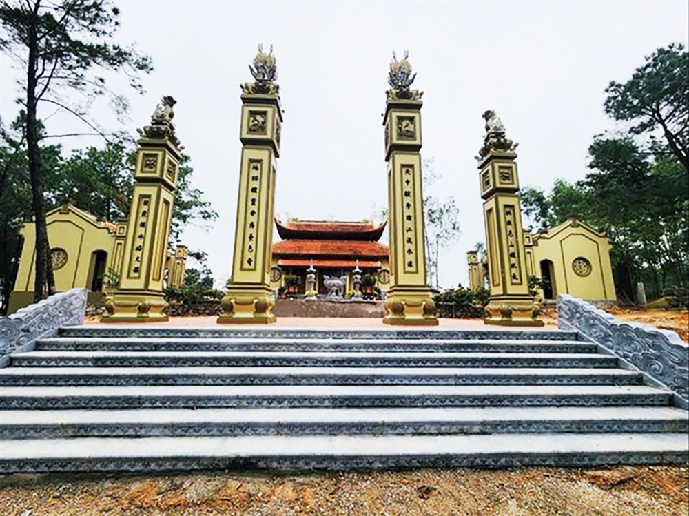 Quảng Bình: Xã nghèo xây đền thờ lớn rồi... không biết thờ ai! – Saigon Nhỏ