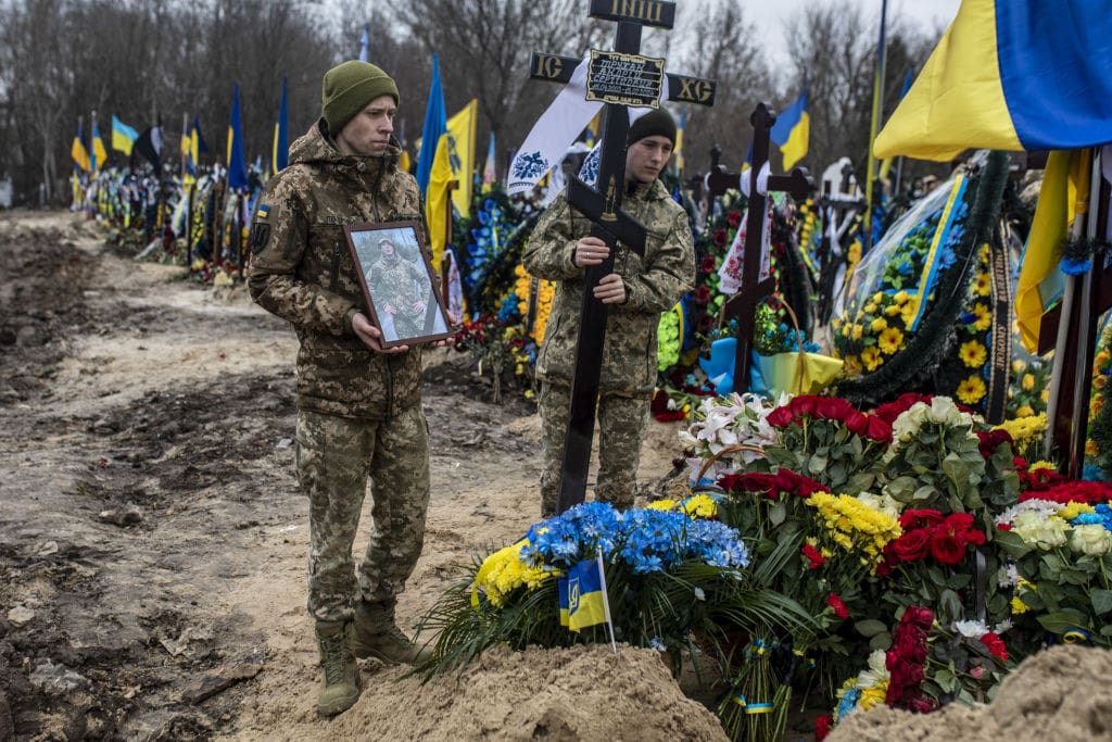 Hai năm chiến cuộc: Mặt trận Ukraine vẫn bế tắc