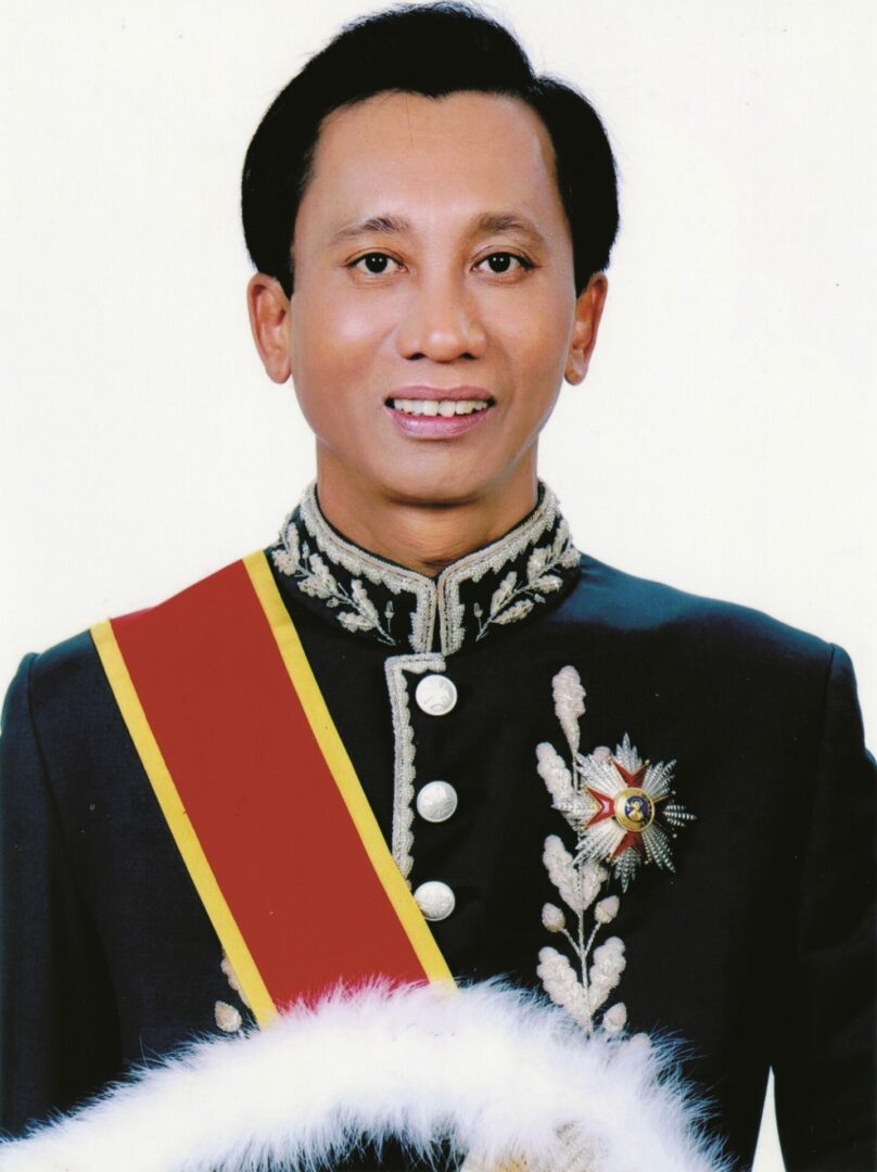 Hiệp Sĩ Đại Thánh Giá thứ 13 của Giáo Hội là người Việt Nam