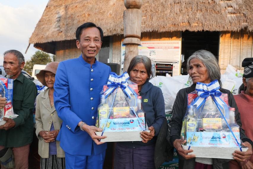 Hiệp Sĩ Đại Thánh Giá thứ 13 của Giáo Hội là người Việt Nam